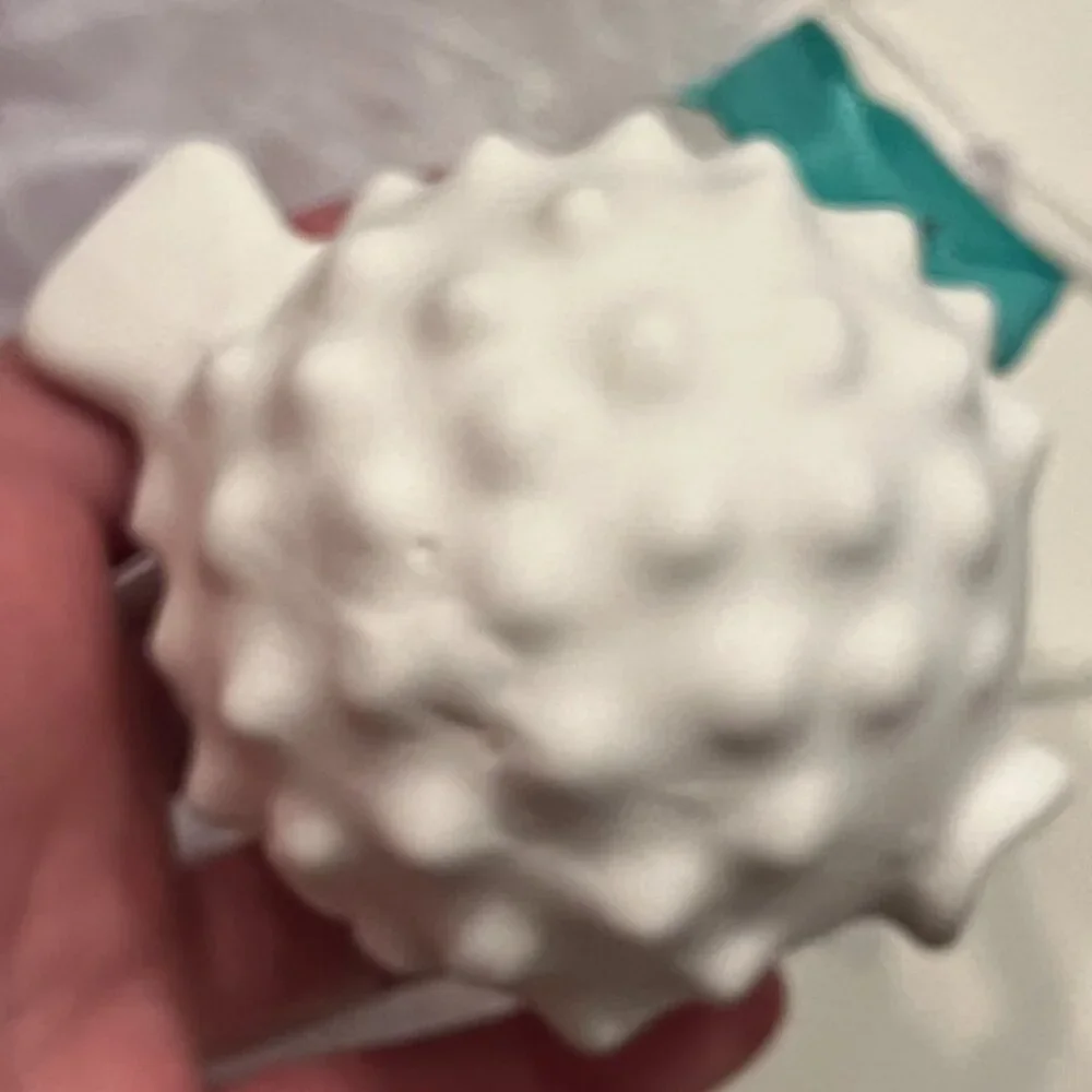 Jonathan Adler Menagerie Puffer‎ Fish Ornament Porcelain Matte Collectible (hol)